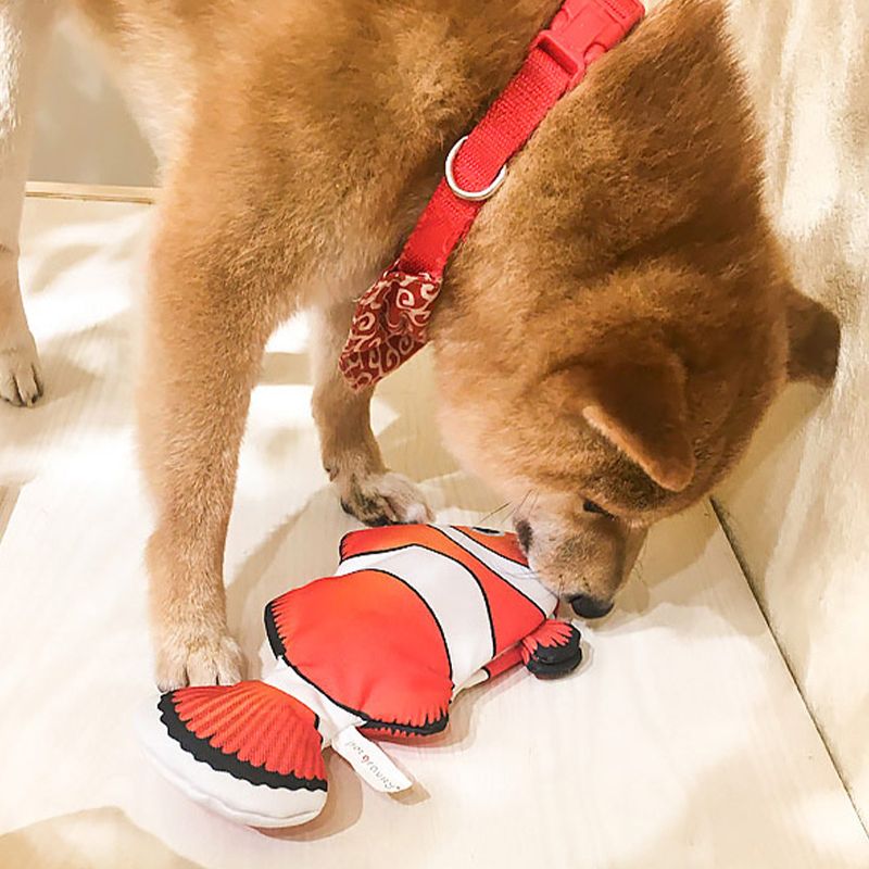 Electric Simulation Interactive Fish