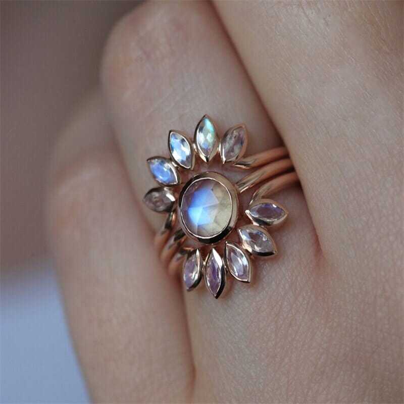 Can You Wear Moonstone Everyday? STALCRY