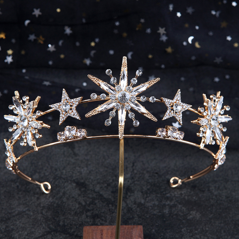 Sparkling Diamond Star Crown