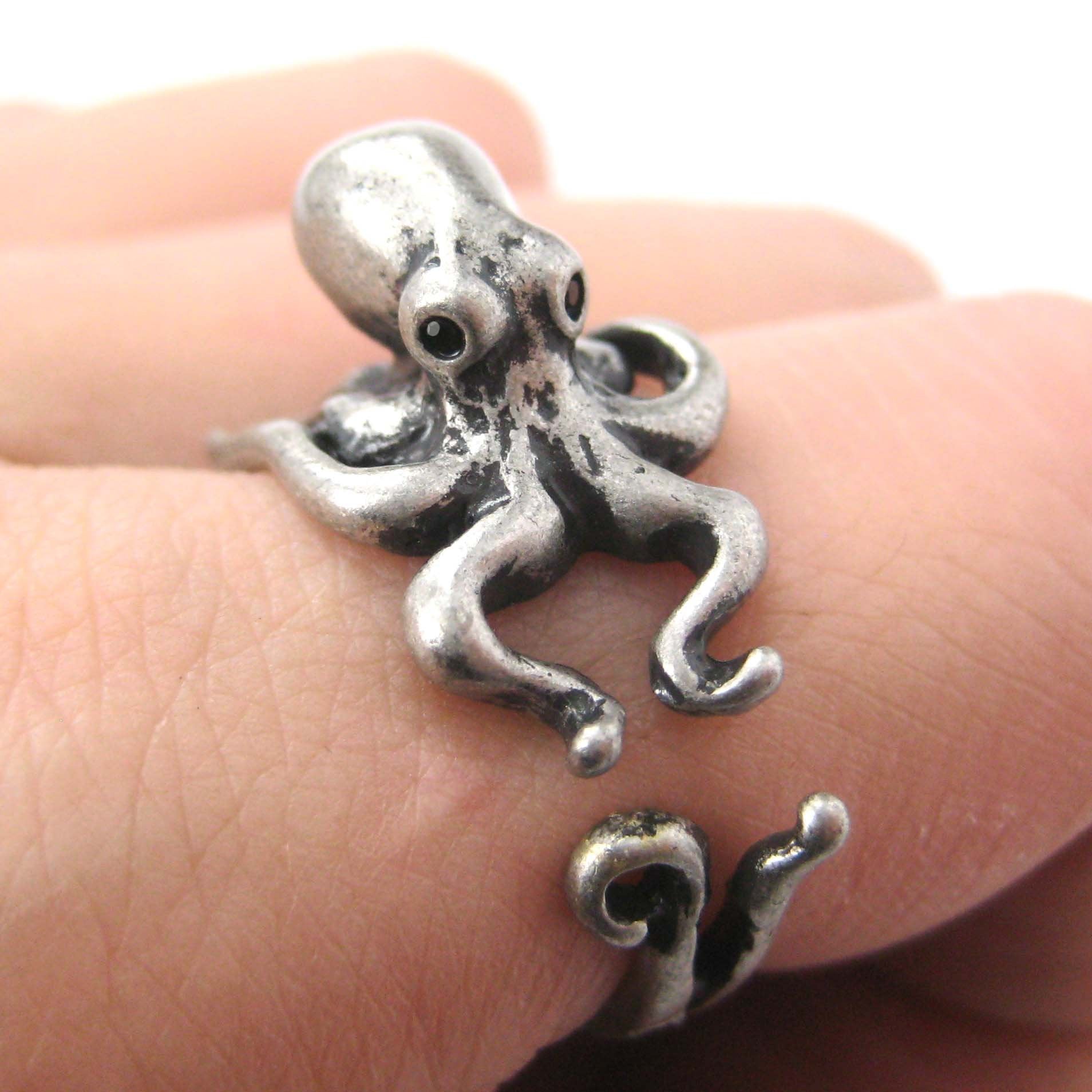 Octopus Squid Sea Animal Wrap Around Hug Ring in Silver - Size 4 to 9