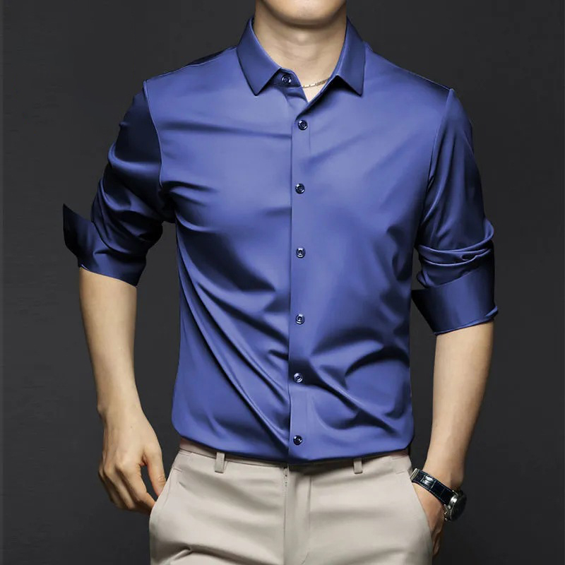 Men's Classic Wrinkle-Resistant Shirt.