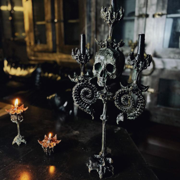 (🔥Last Day Promotion - 50%OFF)Gothic Decor Skull Candle Holder-BEST HOLLOWEEN GIFT