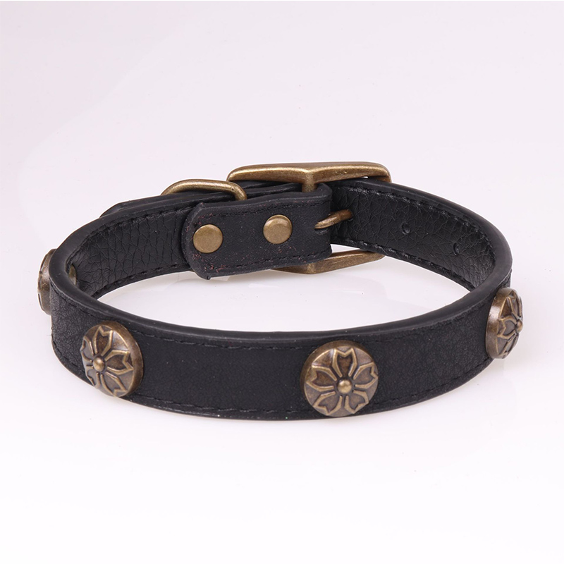 Leather Pet Collars for Medium or Large Dogs Adjustment Range 12 to 18