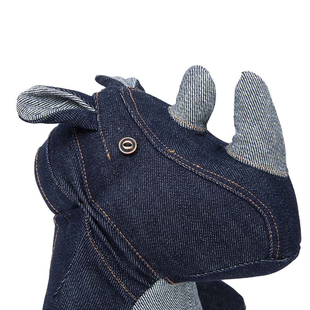 Plant-dyeinghand-embroidered-Rhino