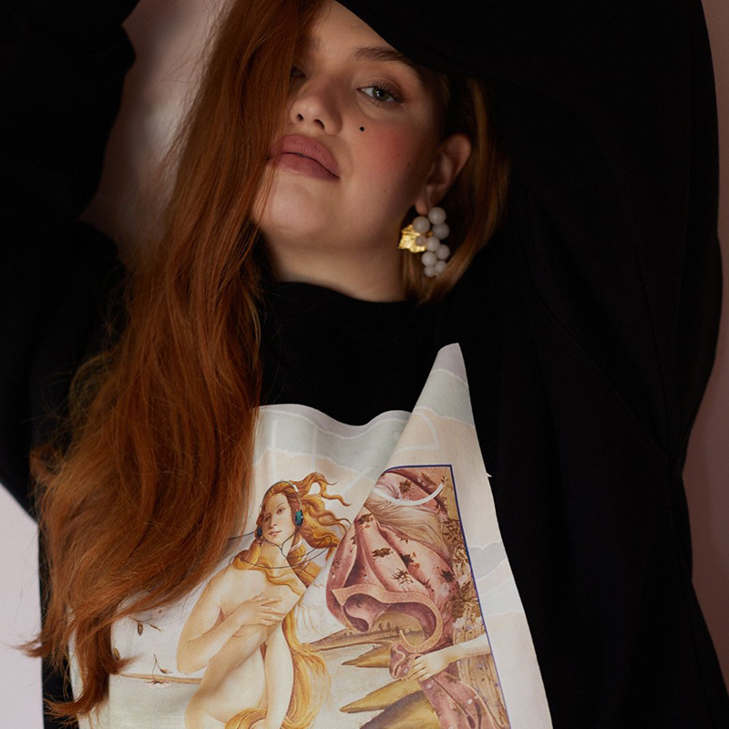 Women's Printed Pullover Sweater Oil Painting Girl Loose Casual Black Apricot