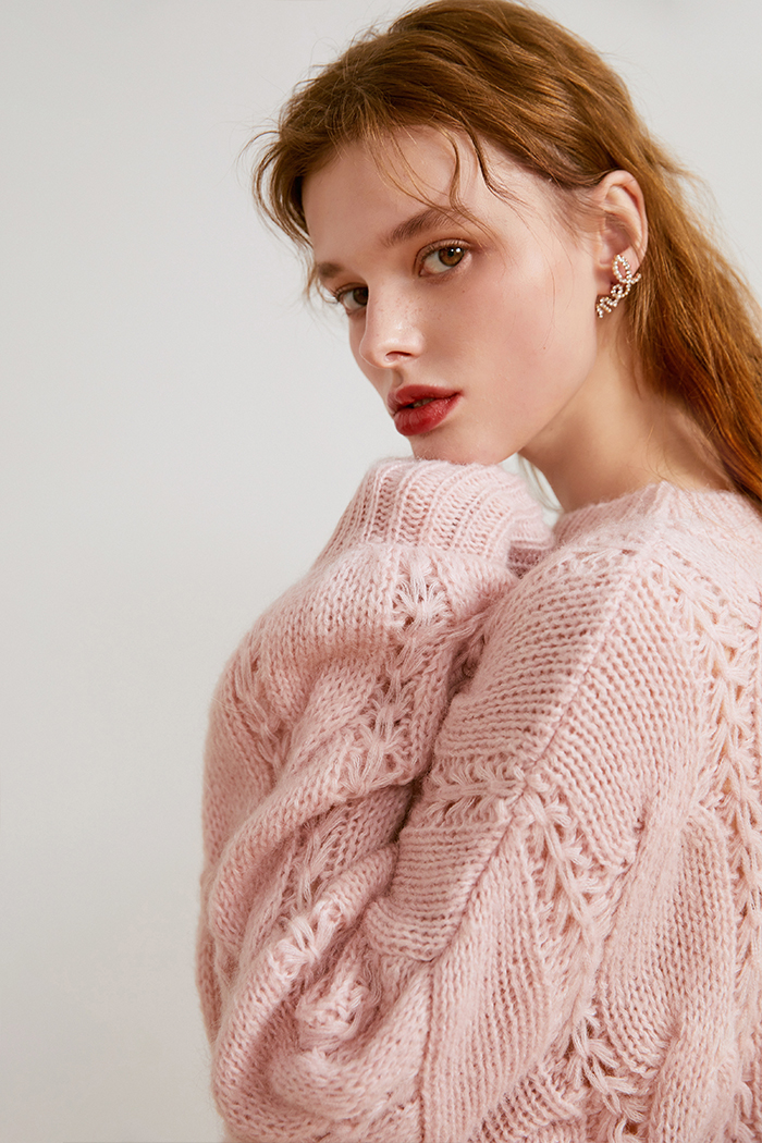 Women's Pink Cable Flower Hollow Sweater Winter Lazy Wind Top Loose-fitting Sweater