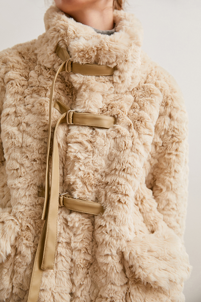 Lamb wool coat women's winter 2021 new niche motorcycle clothing lamb wool short wool coat