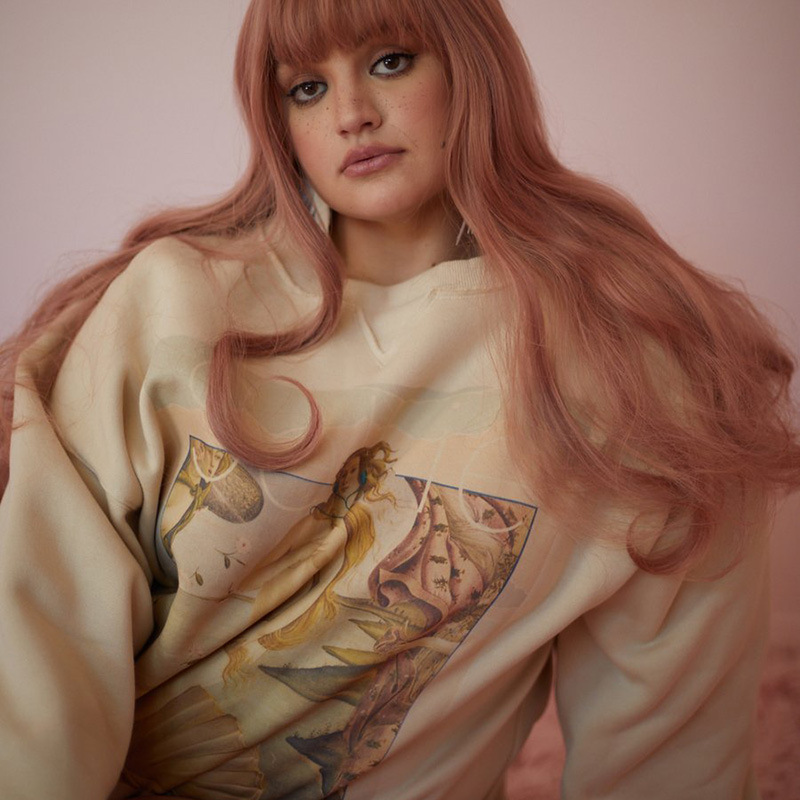 Women's Printed Pullover Sweater Oil Painting Girl Loose Casual Black Apricot