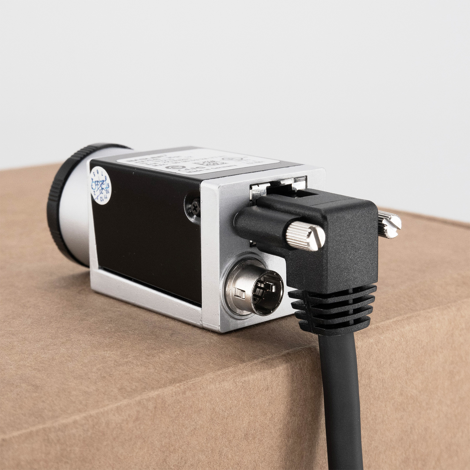 GigE vision Cat5E High Flex Ethernet Down Angle Horizontal Screws Cable | For Machine Vision-OKLAB