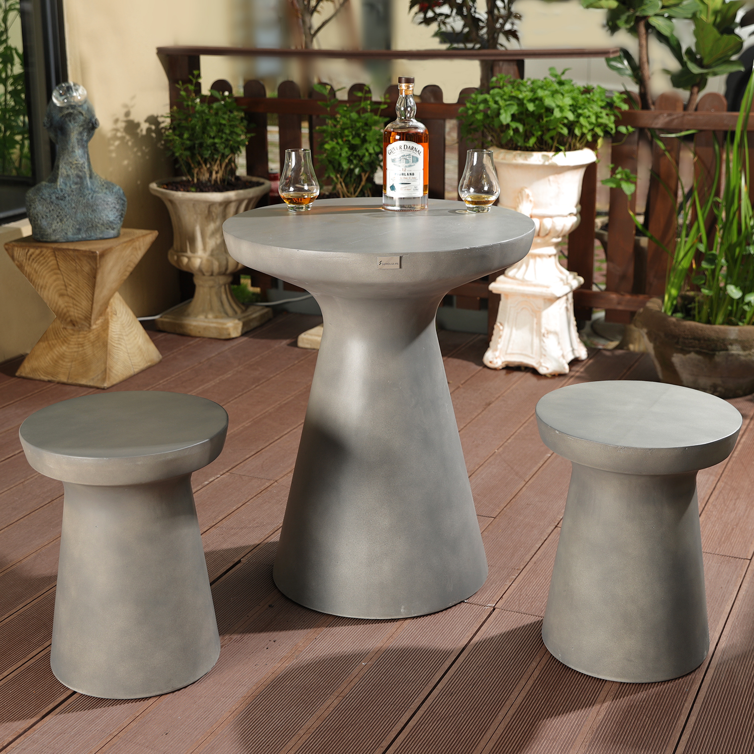 Outdoor Table - 05