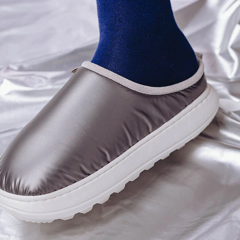 New Style Down Fabric Thick-Soled Warm Slippers