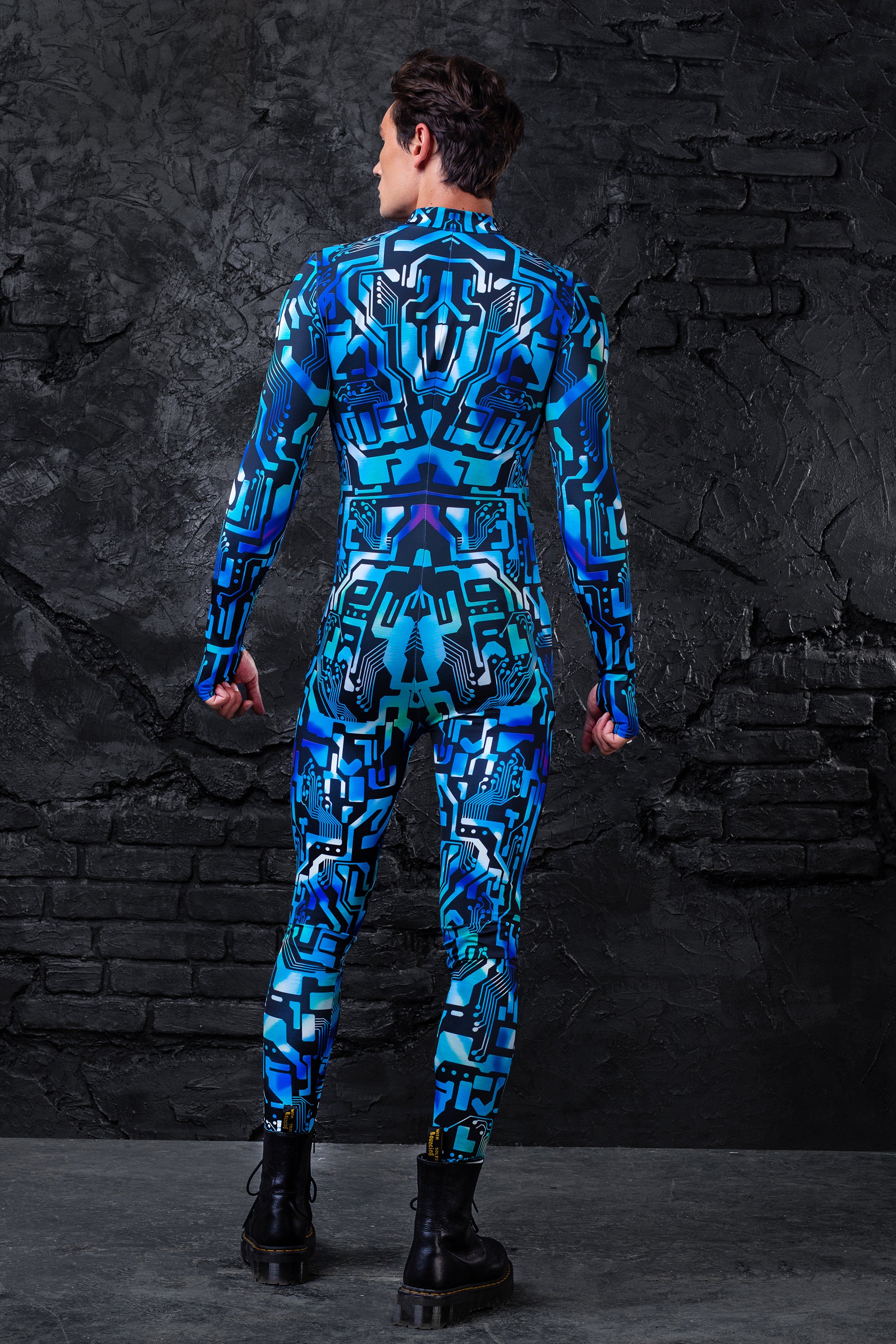 Thunderbolt_Male_Costume_for_Lads'_Events_by_VIVIDHE