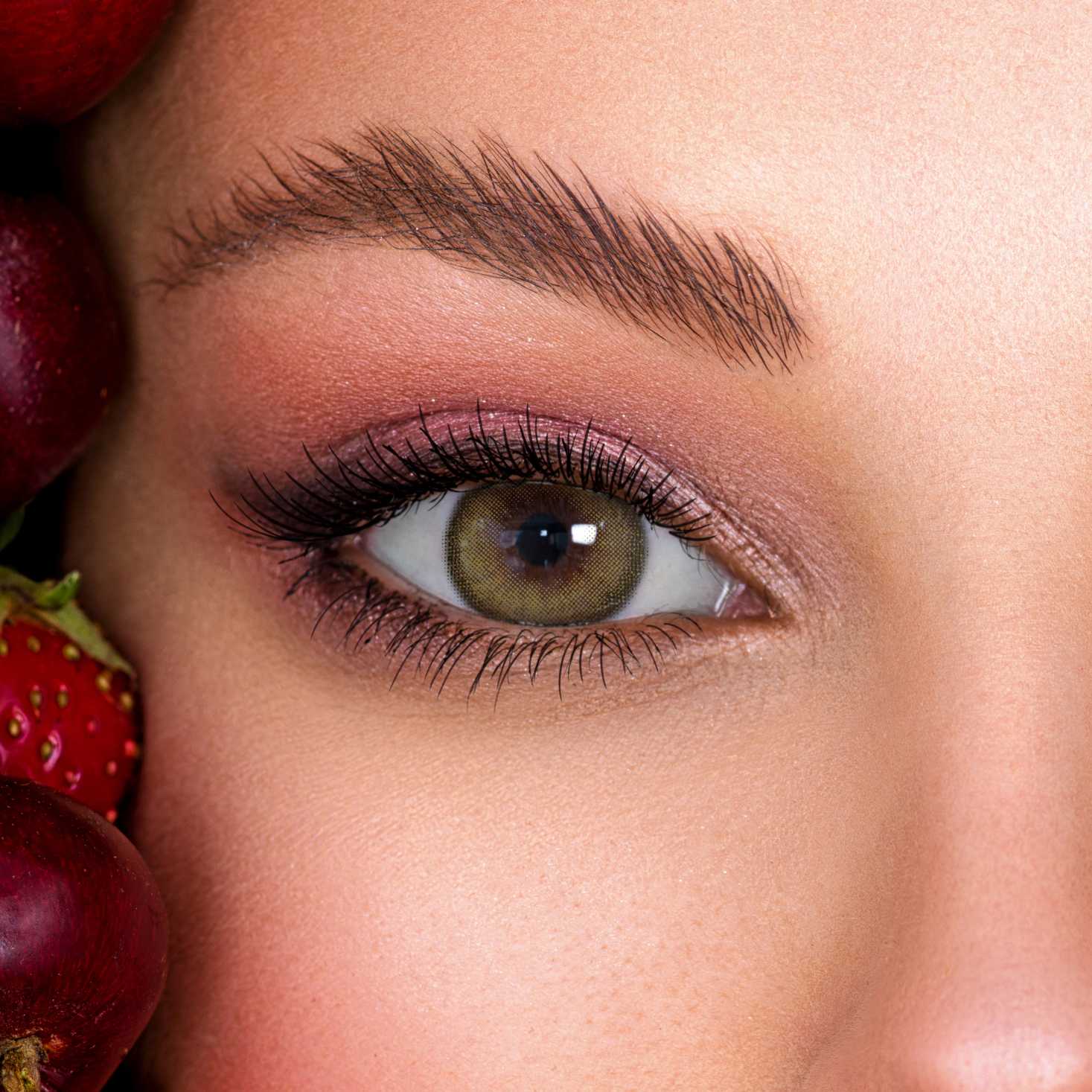 Roze Olive Green Contact Lenses