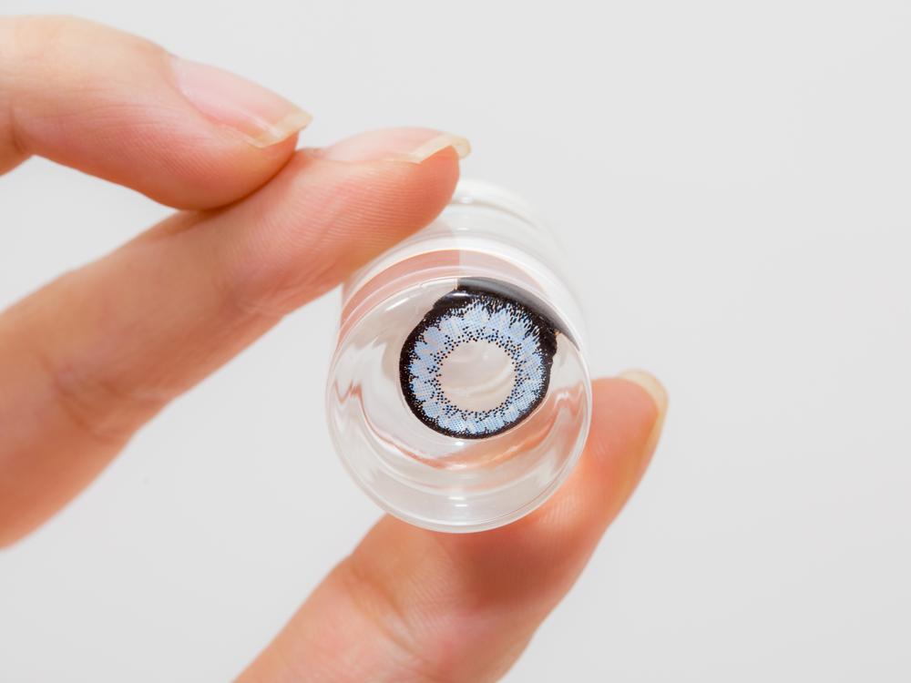 How Long Do Contacts Last?