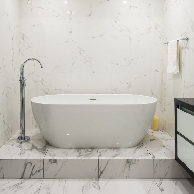 Bathtub-Boyel Living