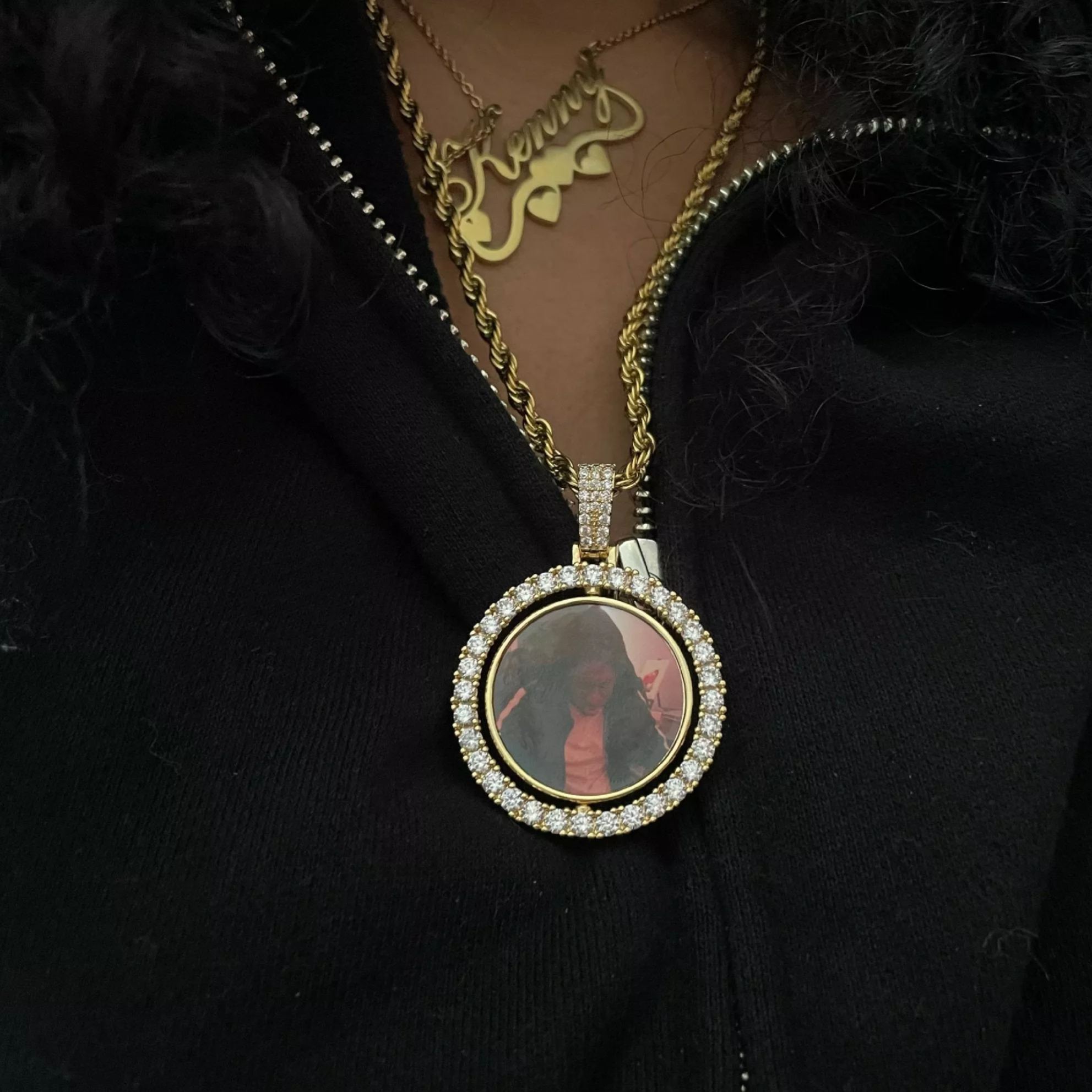CUSTOM DOUBLE SIDED SPINNING PHOTO PENDANT-Topselling