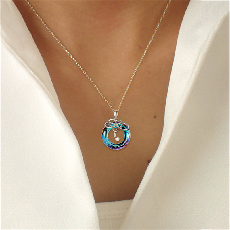 Lady Fashion Simple Heart Crystal Hollowed Out Necklace