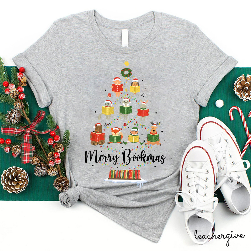 Look Everyone Is Reading Merry Bookmas Teacher T-Shirt