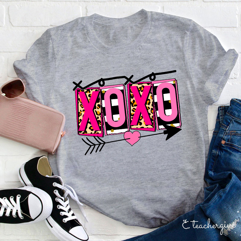 Xoxo Heart And Arrow Teacher T-Shirt