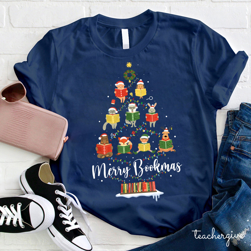Look Everyone Is Reading Merry Bookmas Teacher T-Shirt