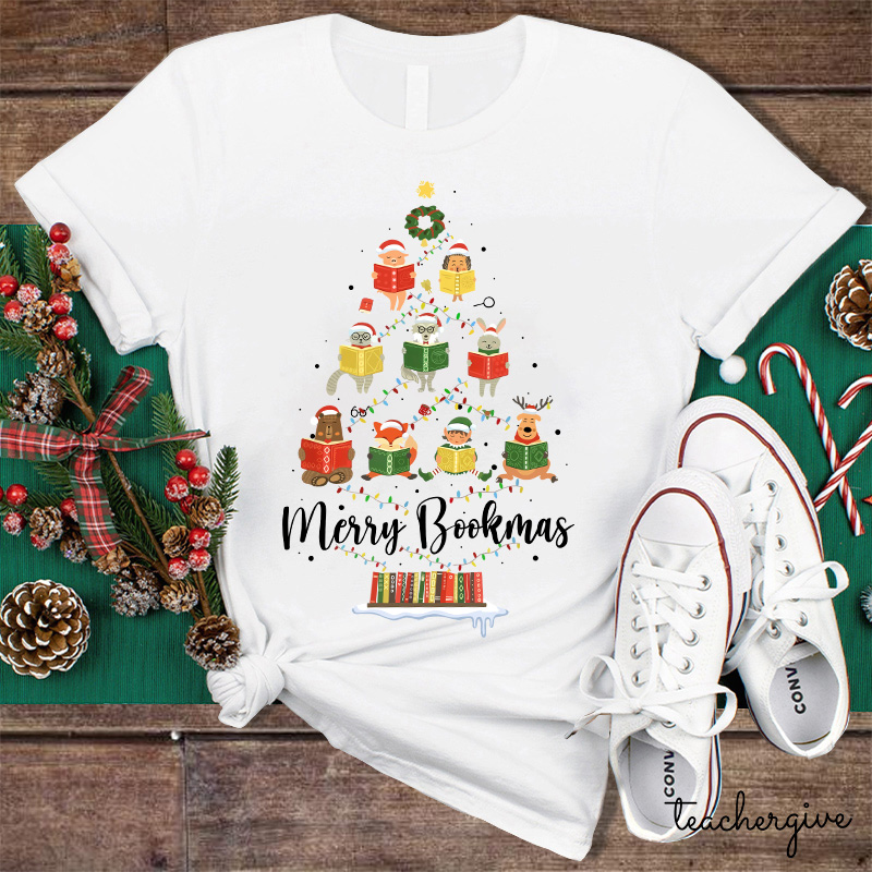 Look Everyone Is Reading Merry Bookmas Teacher T-Shirt