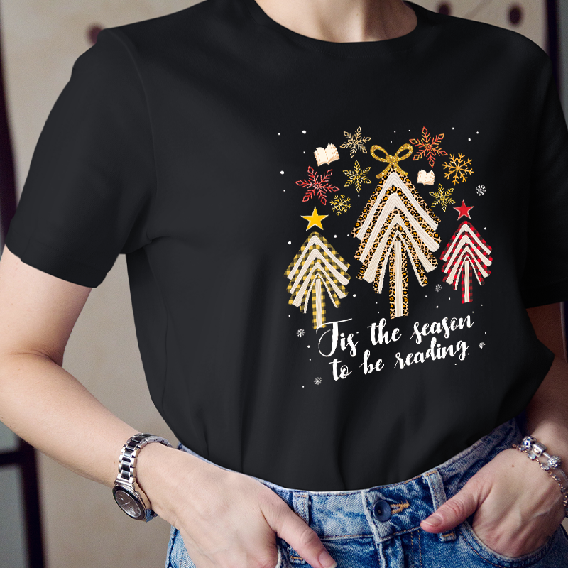 Tis The Season To be Reading Teacher T-Shirt