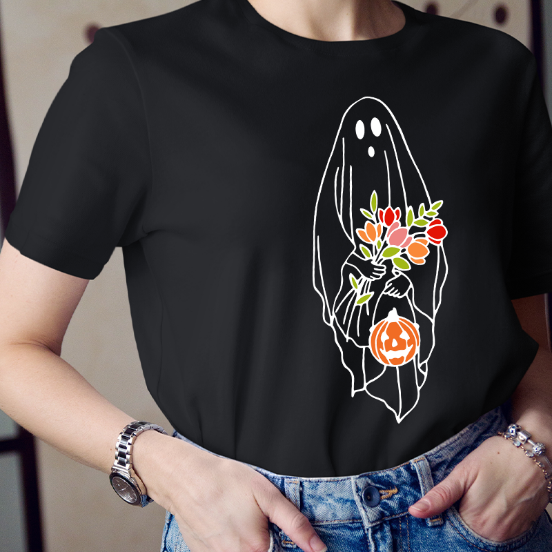 Halloween Ghost Holding Flowers Pumpkin T-Shirt
