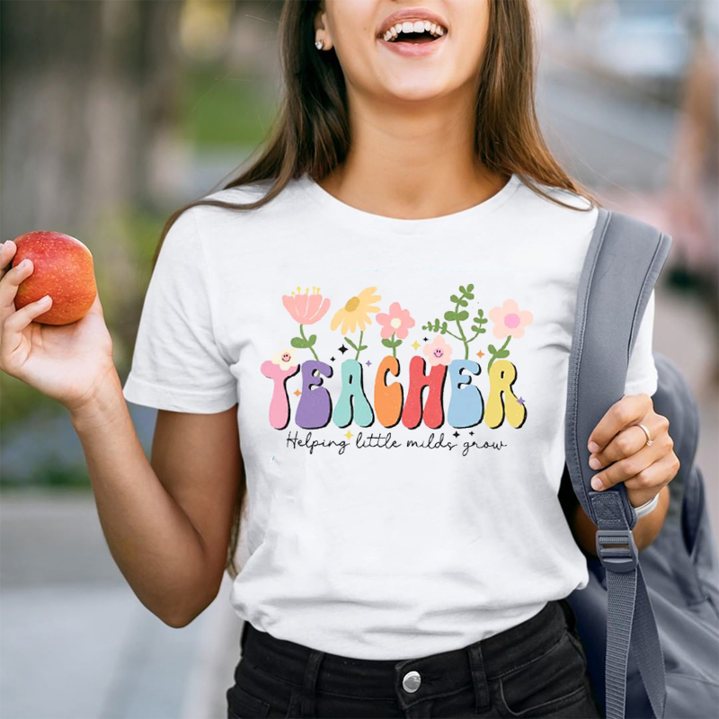 Teacher Helping Little Minds Grow Flowers Growing  T-Shirt