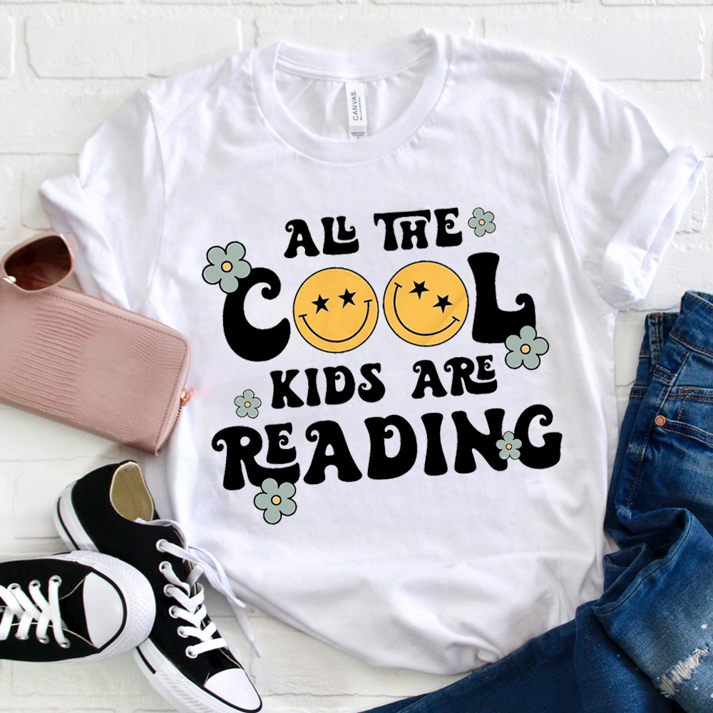 All The Cool Kids Are Reading Smile  T-Shirt