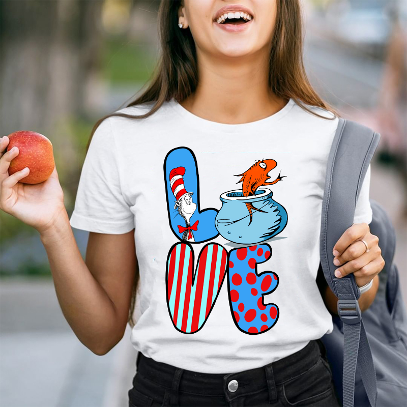 Love Fish And Cat T-Shirt