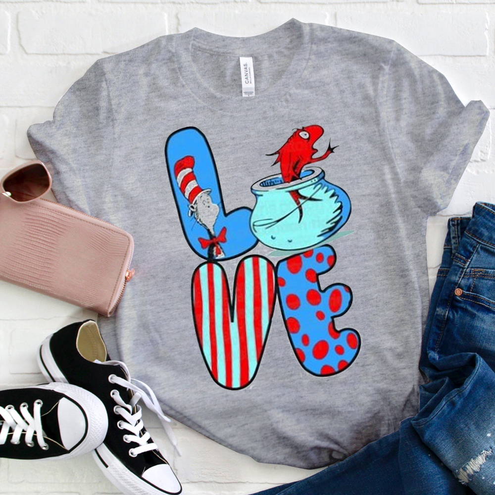 Love Fish And Cat T-Shirt