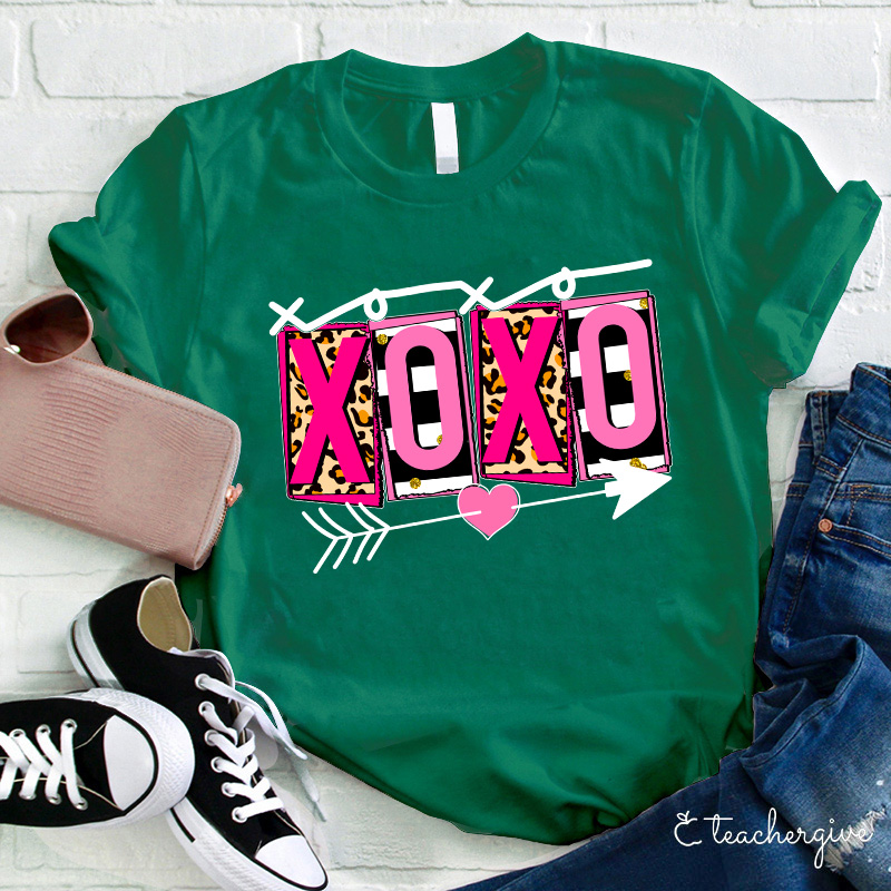 Xoxo Heart And Arrow Teacher T-Shirt