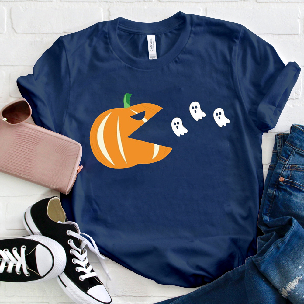 The Pumpkin Is Eating Ghosts  T-Shirt