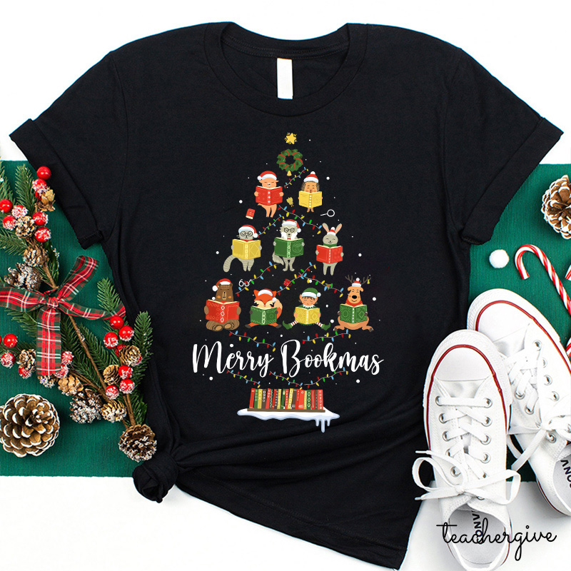 Look Everyone Is Reading Merry Bookmas Teacher T-Shirt