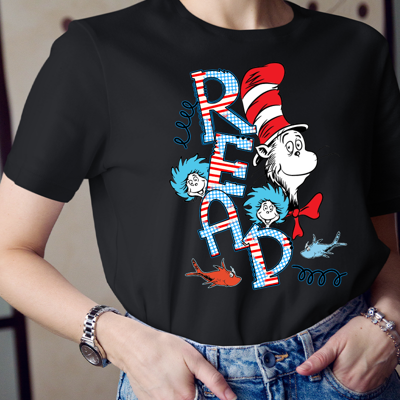 READ Letter Cat Wearing Hat T-Shirt