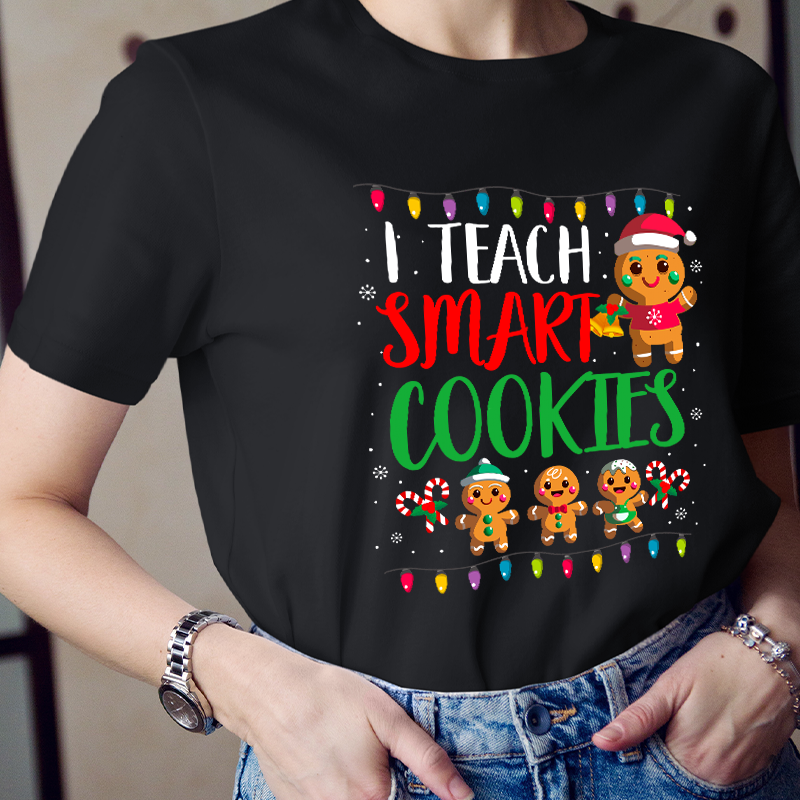 I Teach The Smart Cookies Gingerbread Man Teacher T-Shirt