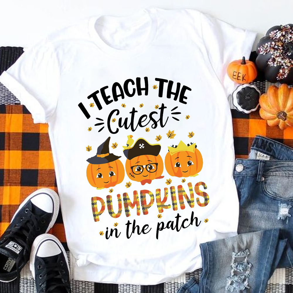 I Teach The Cutest Pumpkins In The Patch  Pirate Pumpkins T-Shirt