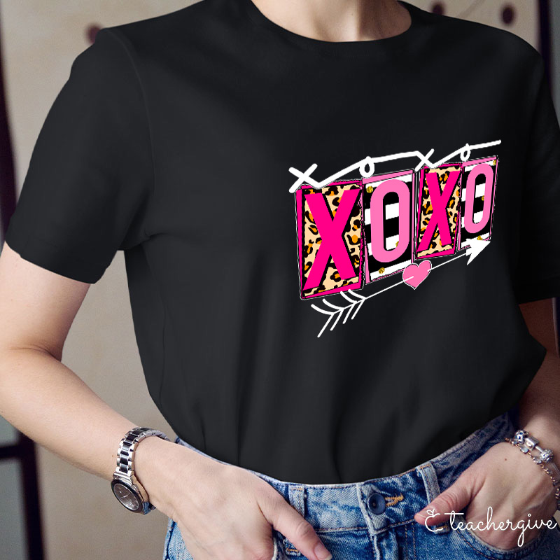 Xoxo Heart And Arrow Teacher T-Shirt