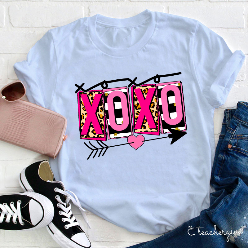 Xoxo Heart And Arrow Teacher T-Shirt
