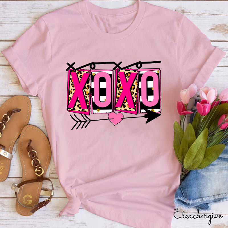 Xoxo Heart And Arrow Teacher T-Shirt