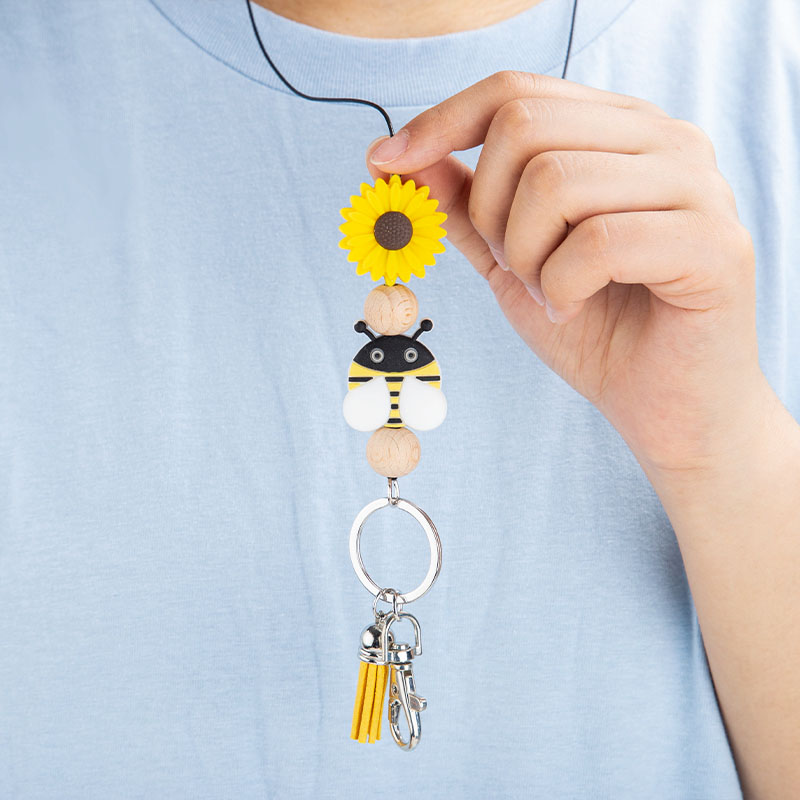 Bee Daisy Lanyard
