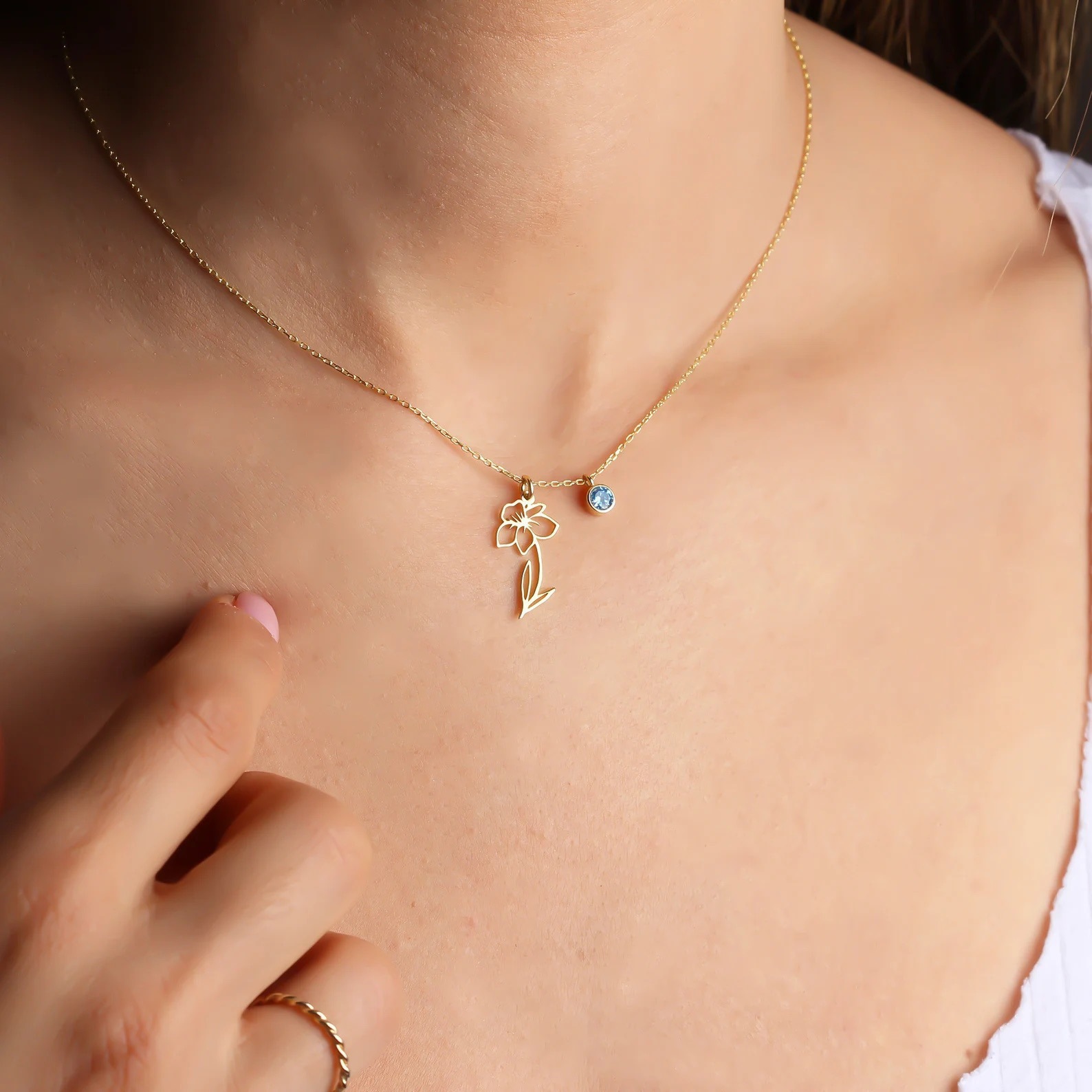 December Flower Clavicle Necklace For Mother's Day