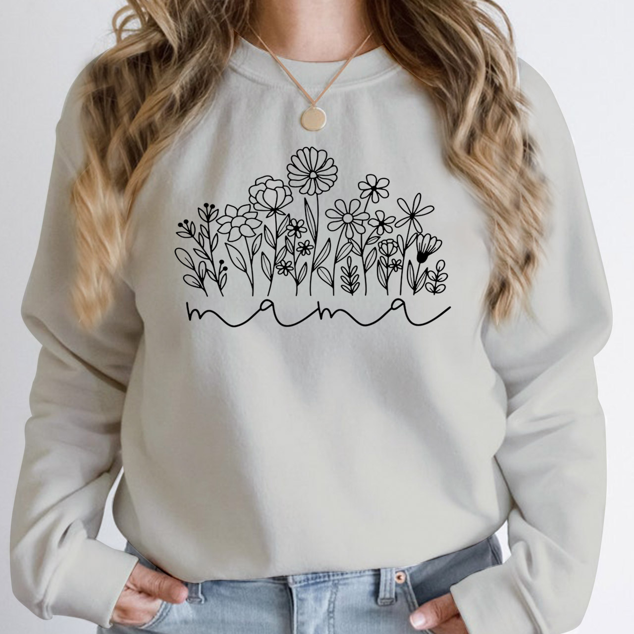 Mama Sweatshirt With Cute Wildflowers