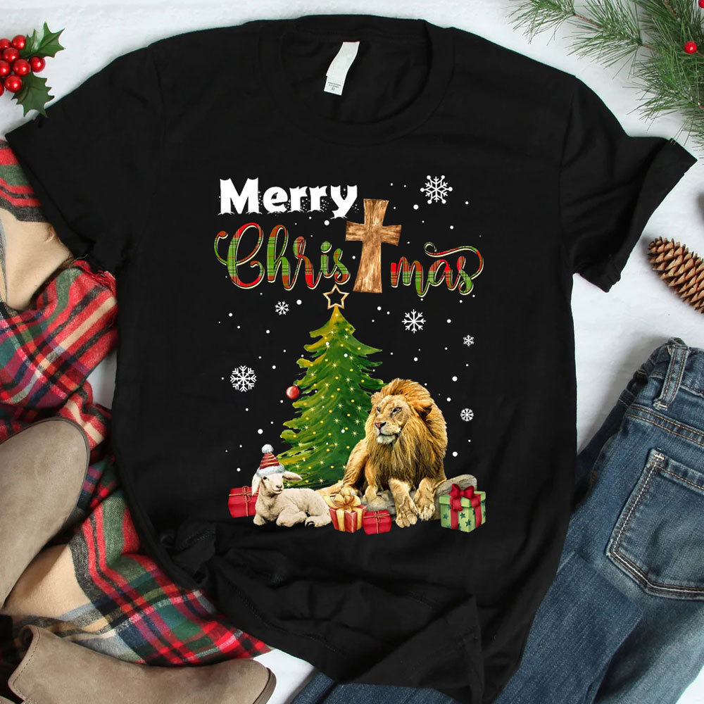 Merry Christmas Jesus, Lion and Lamb Christmas Shirt