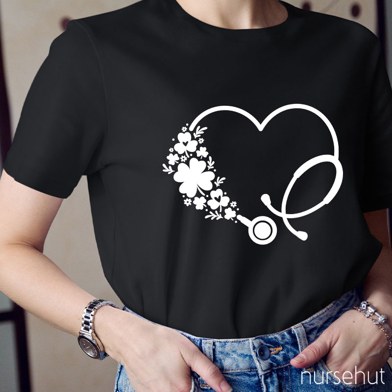 Stethoscope Clover Wreath Nurse T-Shirt