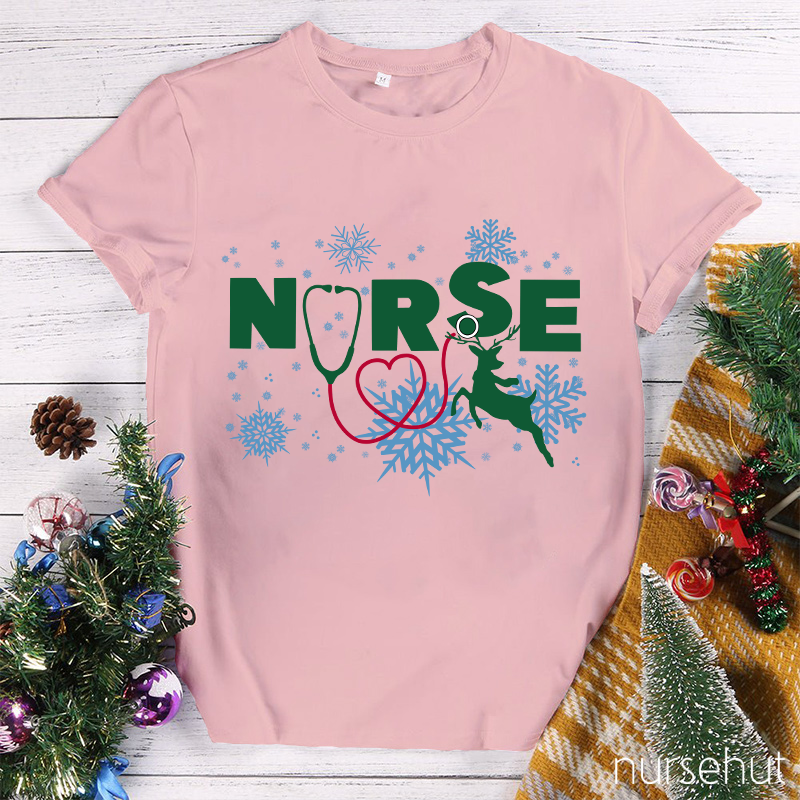 There Will Be A White Christmas Waits Ahead Nurse T-Shirt
