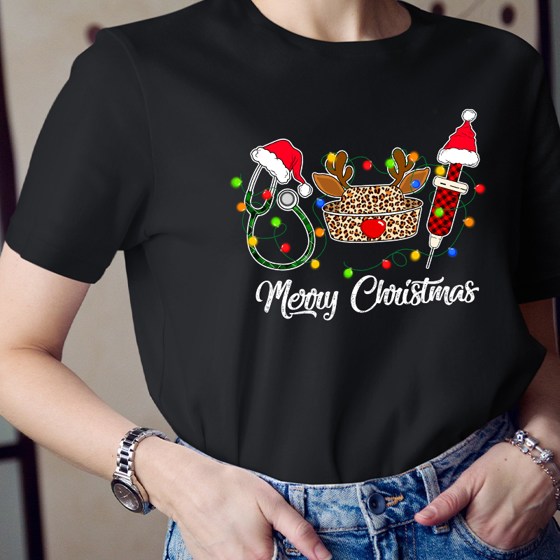 Merry Christmas Leopard Nurse Hat Nurse T-Shirt
