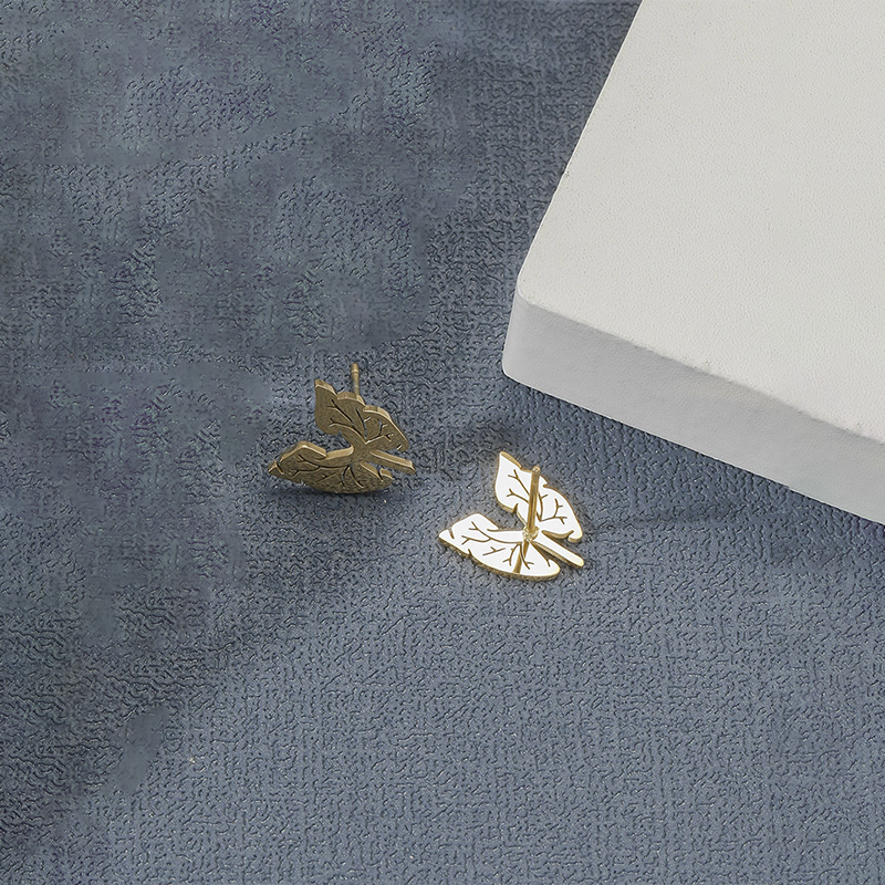 Openwork Lungs Nurse Titanium Metal Earrings