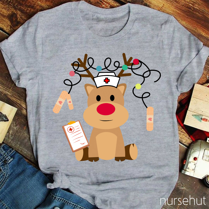 Cute Plush Elk Is Waiting For Christmas To Come Nurse T-Shirt