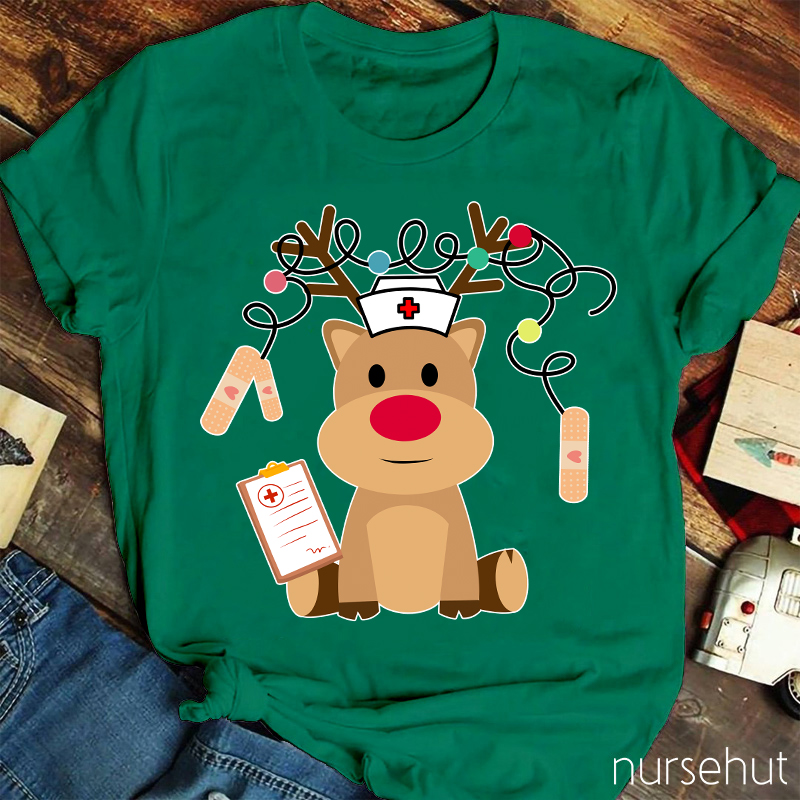 Cute Plush Elk Is Waiting For Christmas To Come Nurse T-Shirt